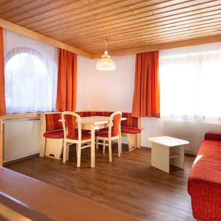 Haus Central *