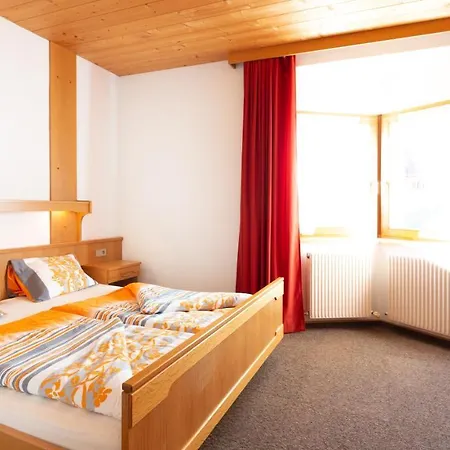 Haus Central Apartman *